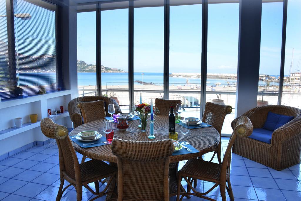 Terrazza Sul Mare Apartment Giardini Naxos Exterior photo